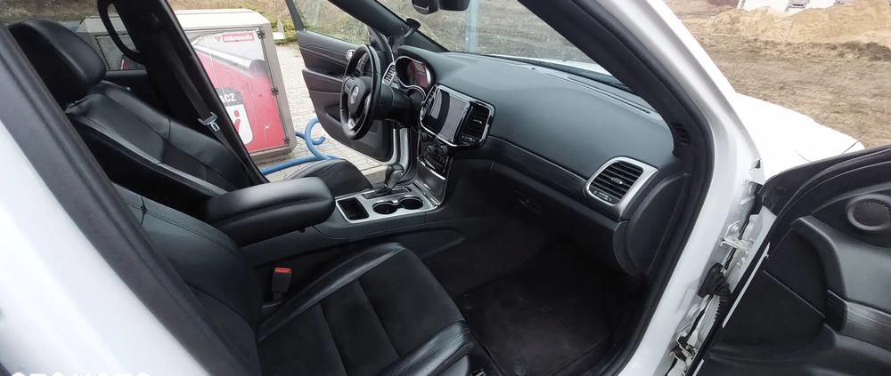 Jeep Grand Cherokee cena 110000 przebieg: 126500, rok produkcji 2019 z Sępopol małe 436